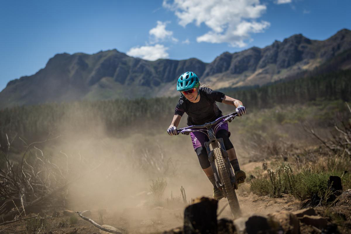 Enduro女神hannah barnes