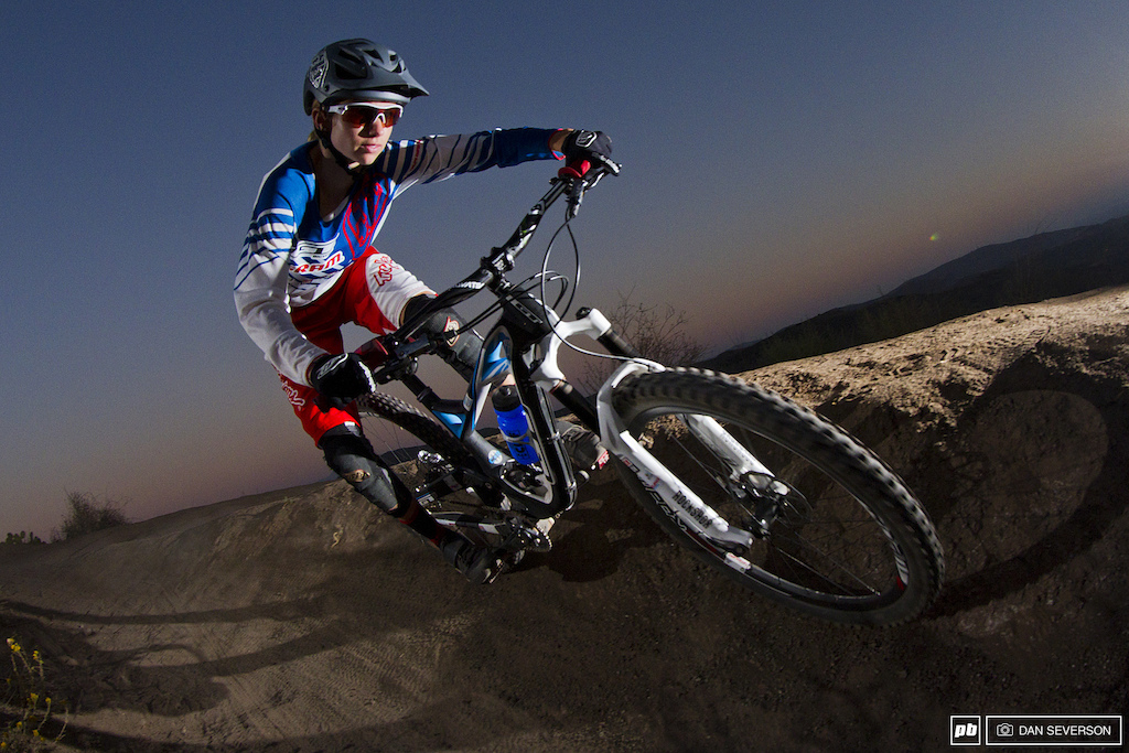 Enduro女神瑞秋