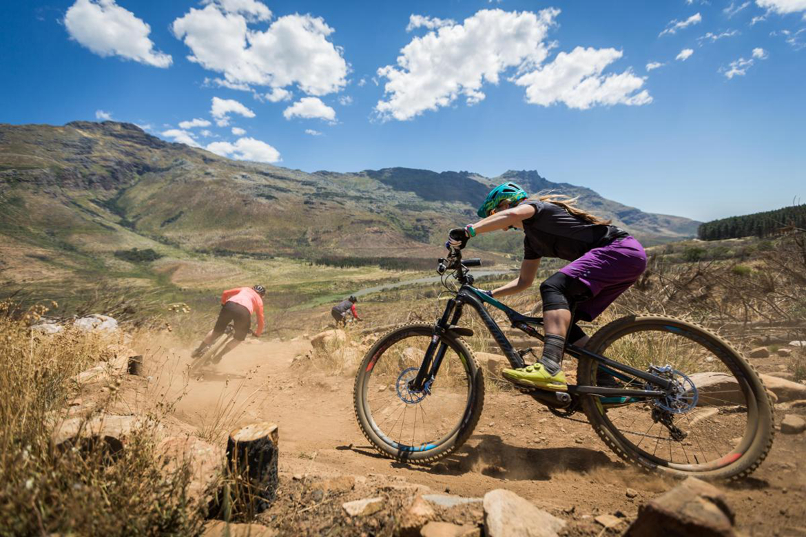 Enduro女神hannah barnes