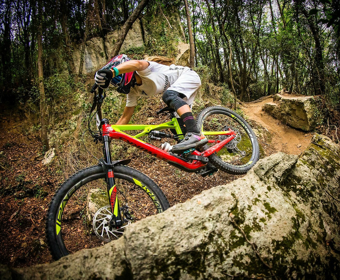 Enduro女神hannah barnes