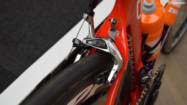 车手战车：维金斯车队的Pinarello Dogma F10